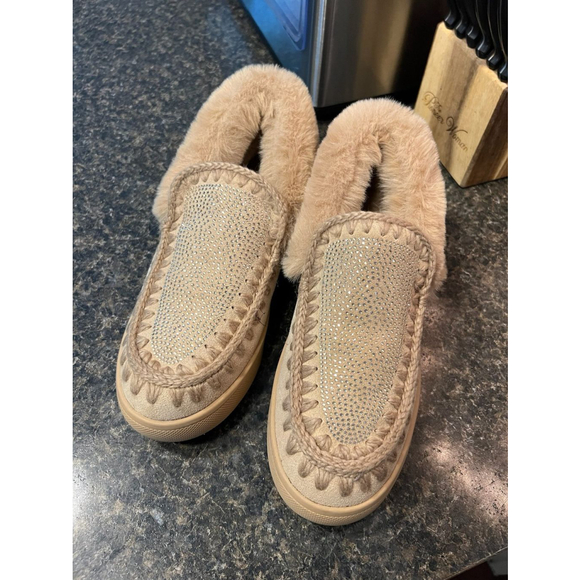 New Blondo Ava Embellished Waterproof Faux-Fur & Genuine Suede Mocassin - Picture 3 of 9